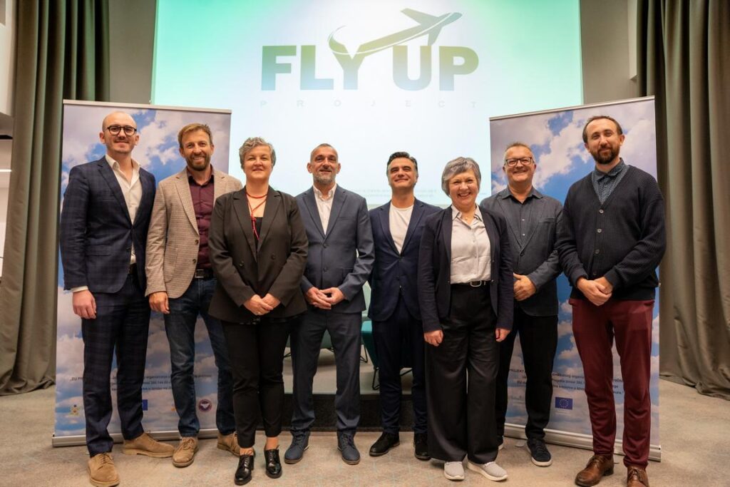 Denis Tupek, Anđelko Kasunić, Gabrijela Vratarić, Nikica Junković, Krešimir Rakoci, Gordana Kastrapeli, Zeljko-Oreški i Marko Sever